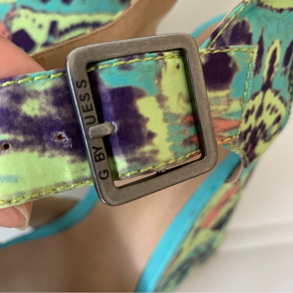 πΊπ¦ New - Guess - Platform Shoes πΊπ¦ - Picture 5 of 6